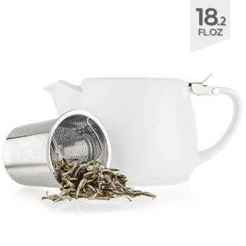 Pluto White Porcelain Teapot with Infuser
